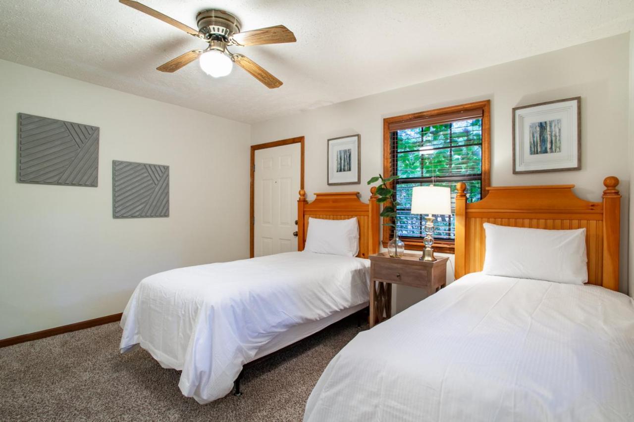 Holiday home Highland Forest Duo Retreat Pigeon Forge