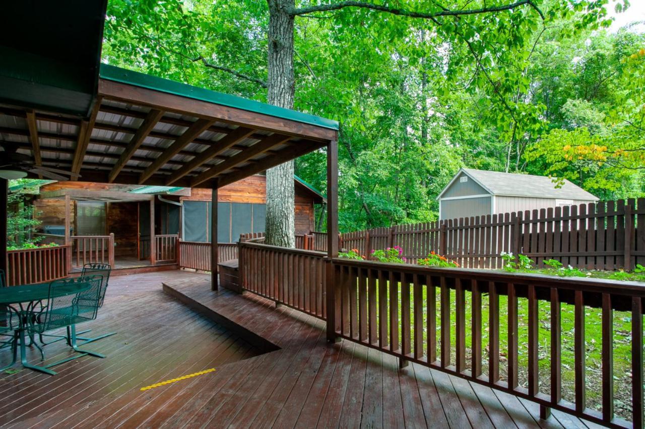 Holiday home Highland Forest Duo Retreat Pigeon Forge