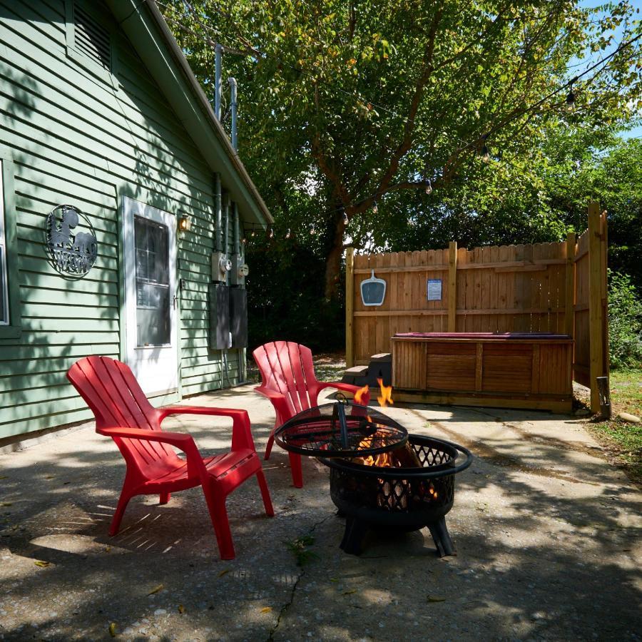 Steps From Downtown Parkway + Private Hottub And Firepit - Wifi - Firefly Pigeon Forge