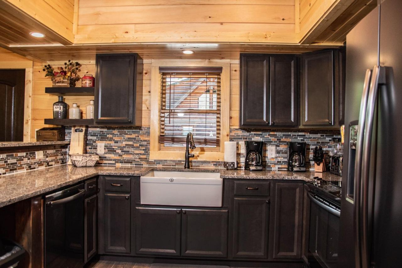 Holiday home Black Bear Getaway
