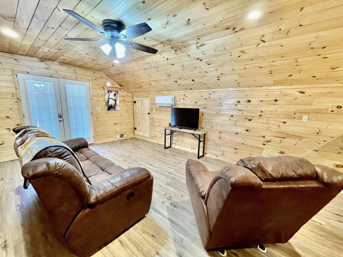 Double L Ranch Farm stay