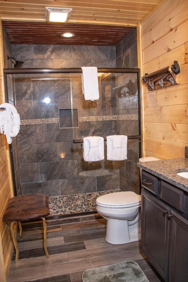 Holiday home Black Bear Getaway Pigeon Forge