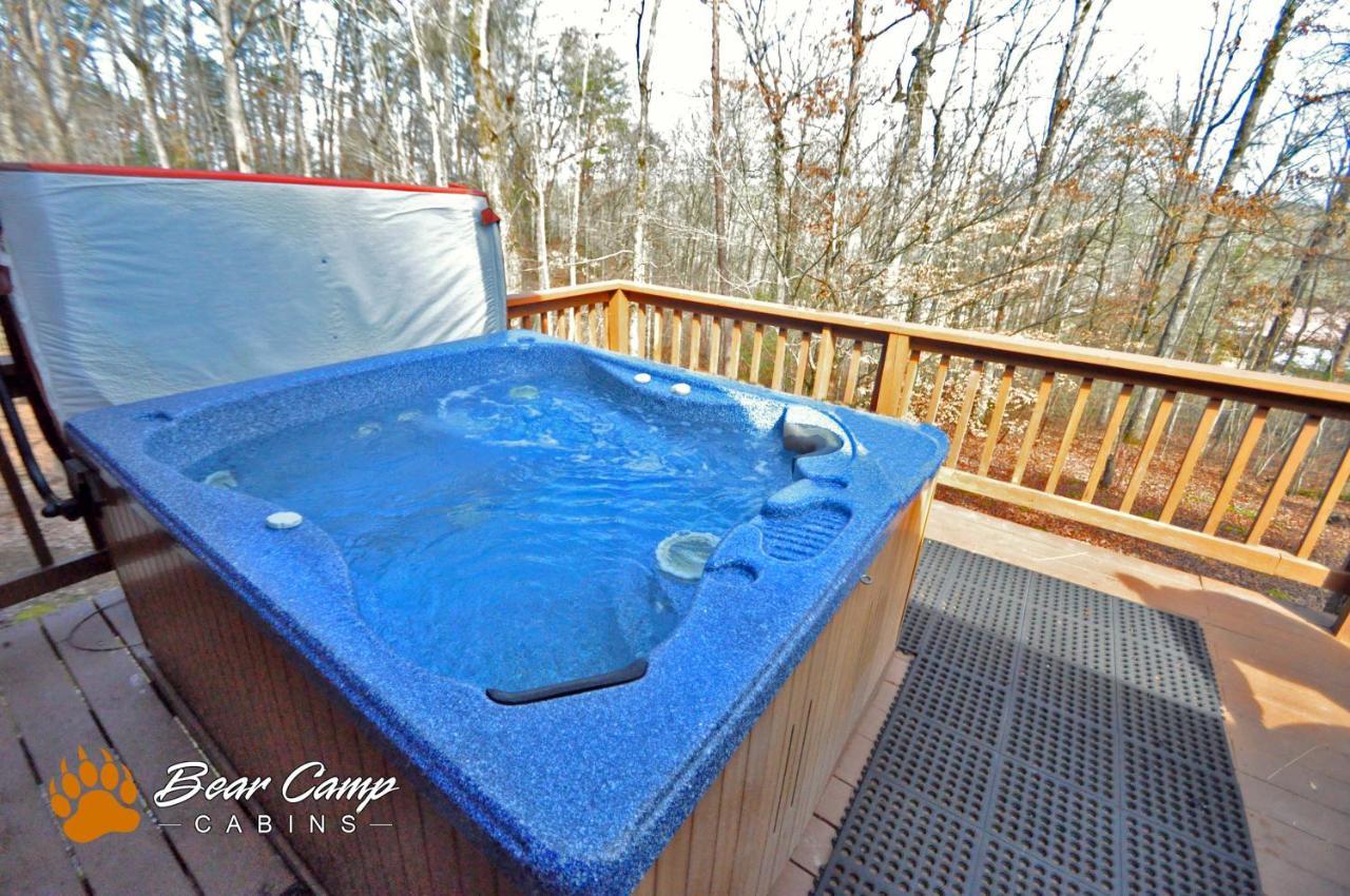 Adalynn's Mountain Retreat-hot Tub, 1089 Of Free Tickets For Each Paid Day, Dollywood And More! Holiday home *