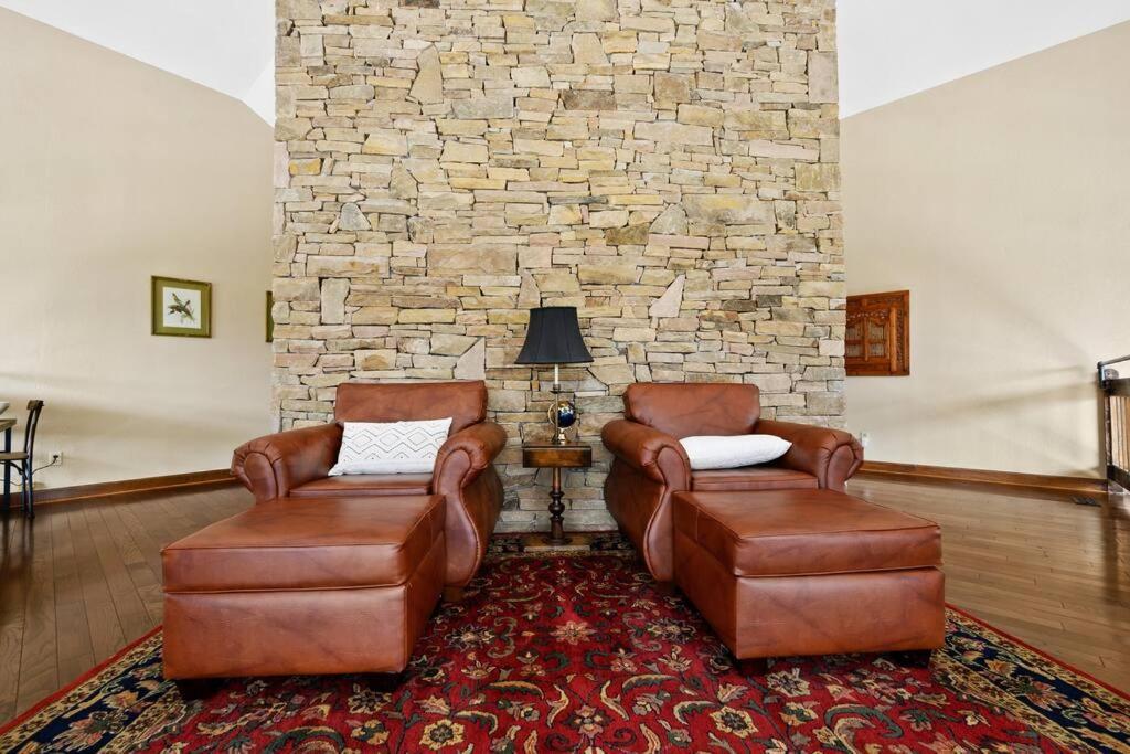 Crestview Estate 5 Acres-heated Pool-5min To Strip Villa