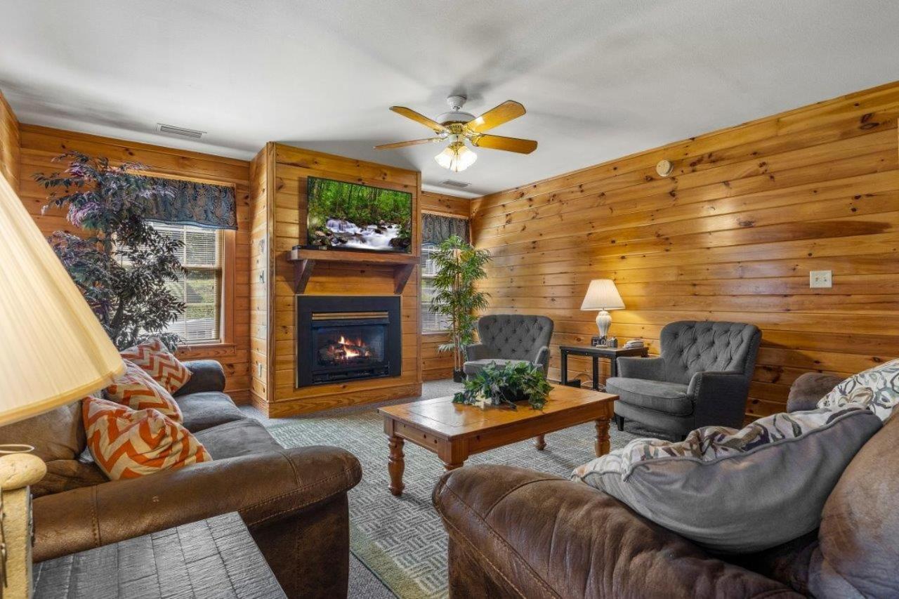 Poplar Point Unit 12f Pigeon Forge