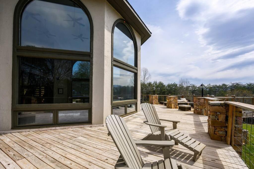 Villa Crestview Estate 5 Acres-heated Pool-5min To Strip