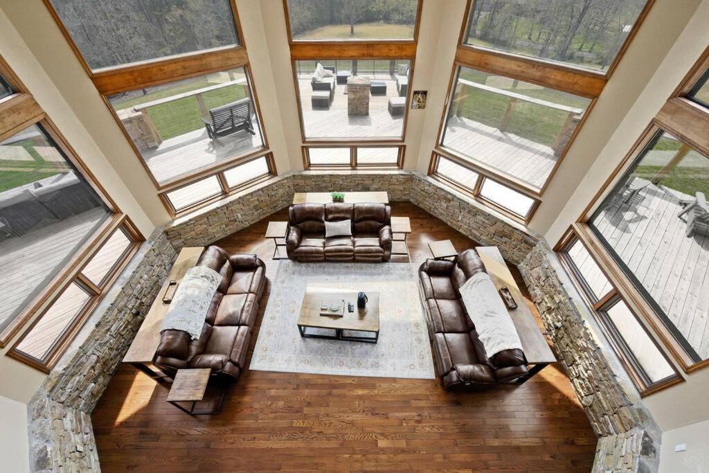 Crestview Estate 5 Acres-heated Pool-5min To Strip Villa