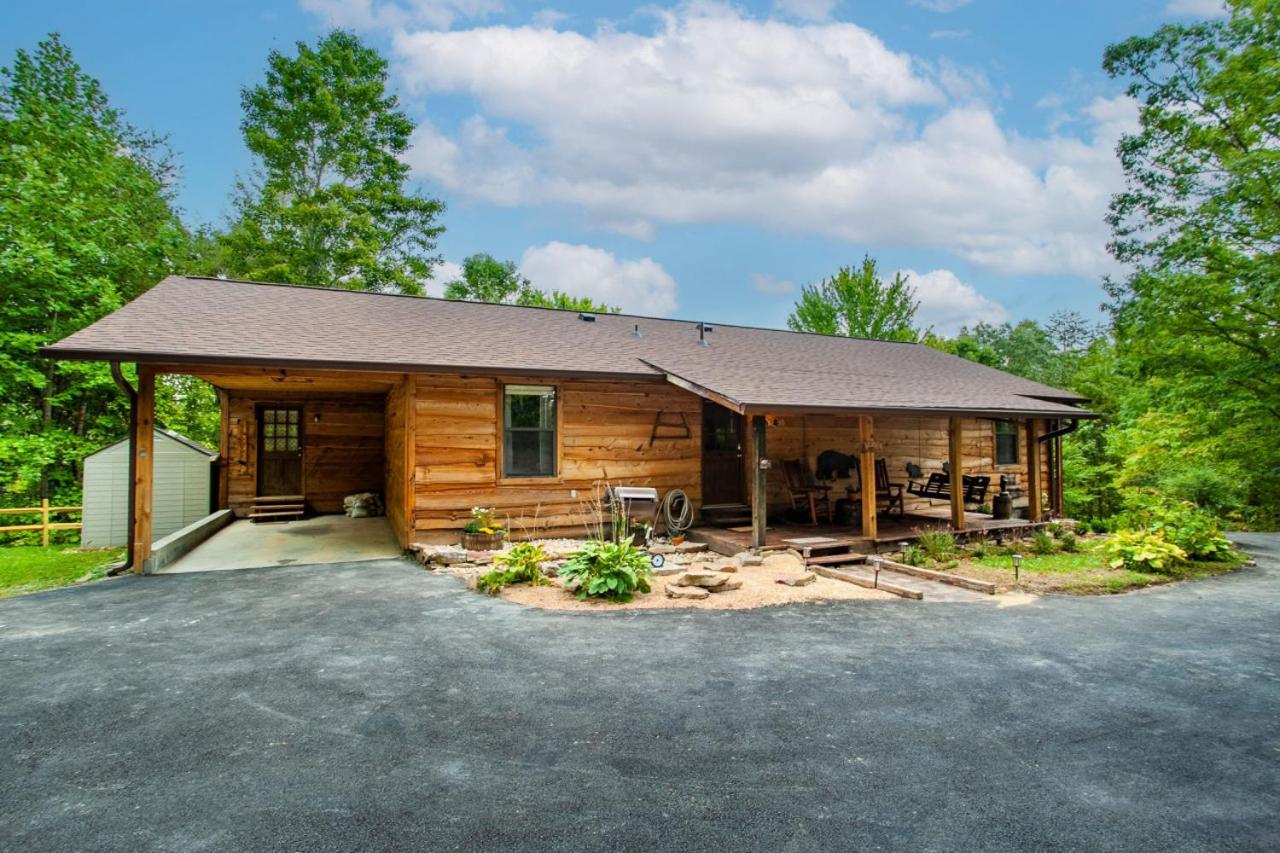 Forest Hot Tub Fire Pit Pool Table Holiday home
