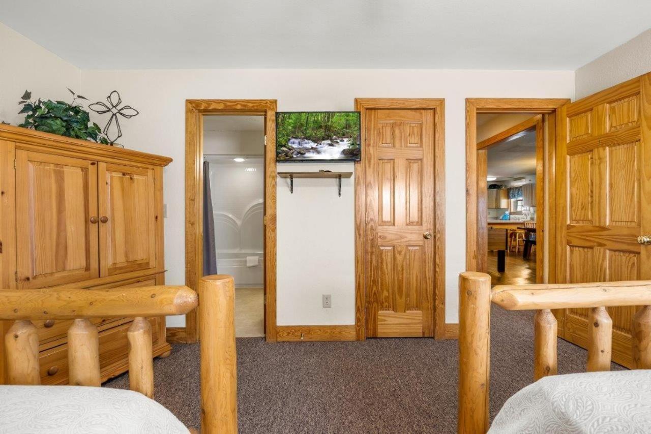 Poplar Point Unit 12f * Pigeon Forge