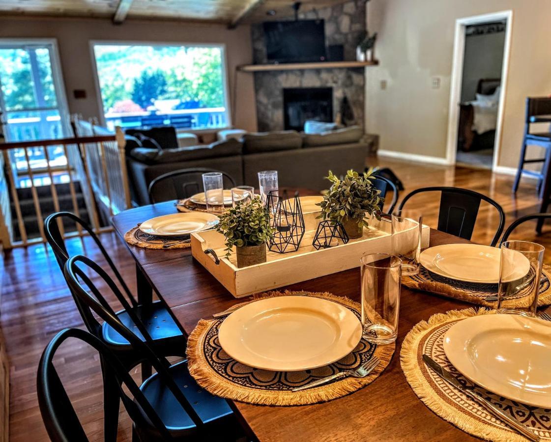 Ole Smoky - Game Room, Hot Tub, Mtn Views! Holiday home *
