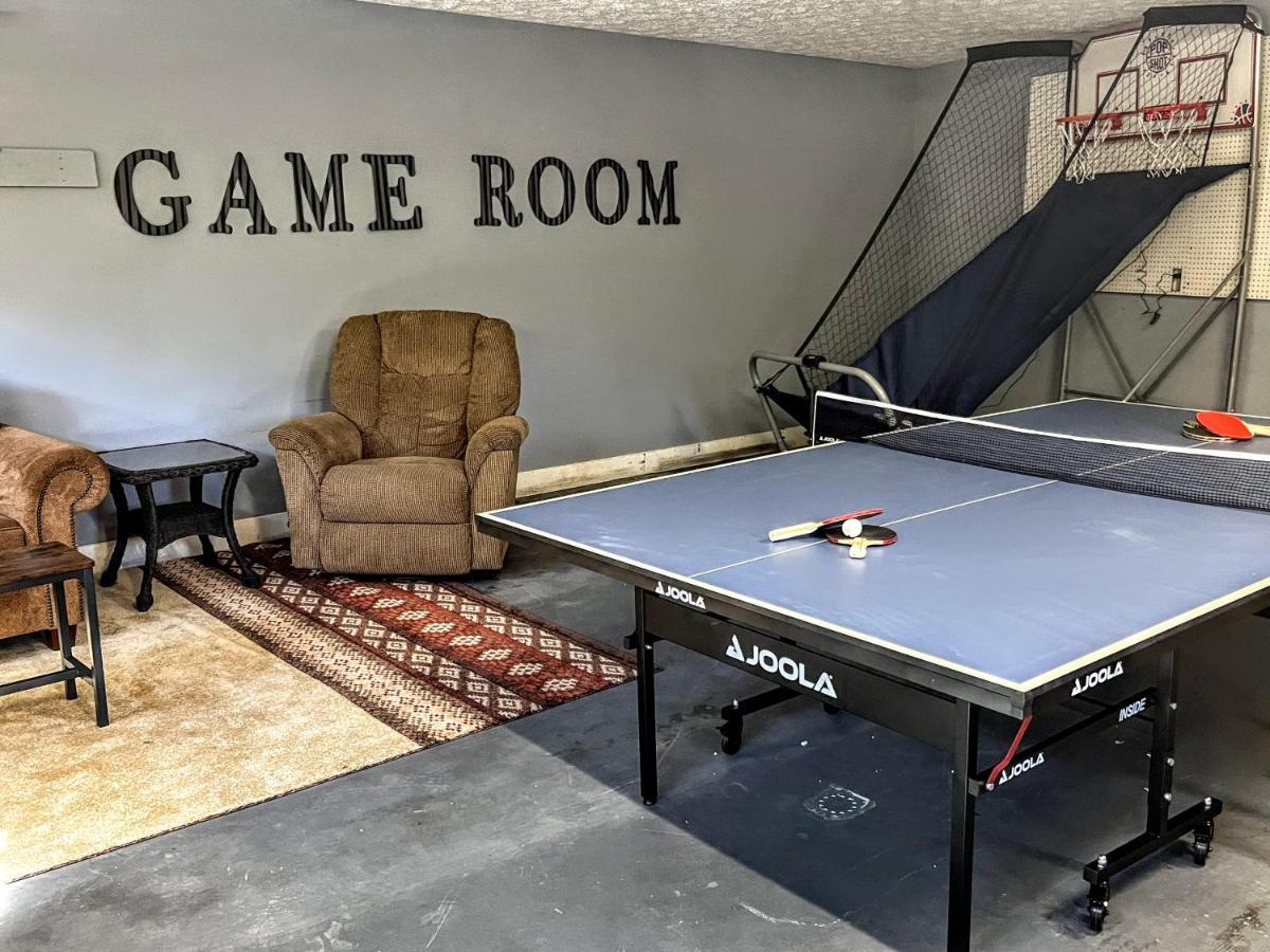Ole Smoky - Game Room, Hot Tub, Mtn Views! Holiday home