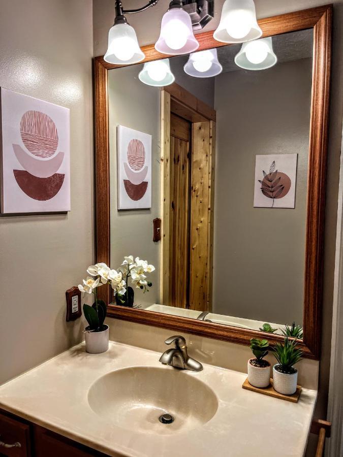 Holiday home Ole Smoky - Game Room, Hot Tub, Mtn Views! Pigeon Forge