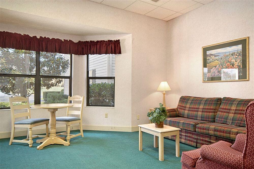 Hotel Season Pigeon Forge