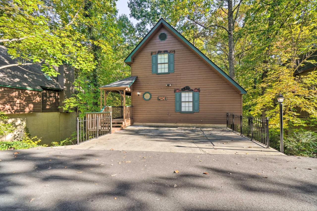 Picturesque With Mountain Views Holiday home