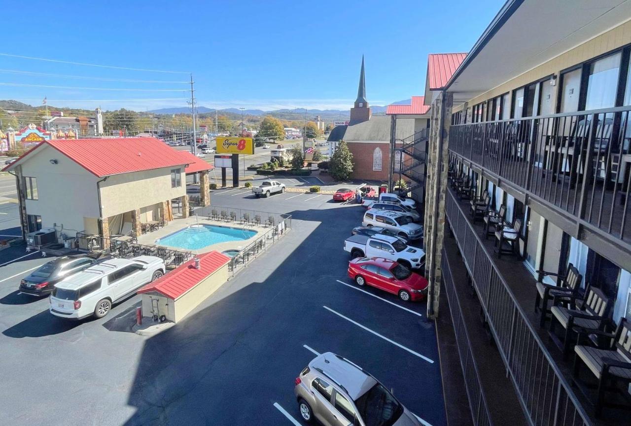 Super 8 By Wyndham Downtown Pigeon Forge