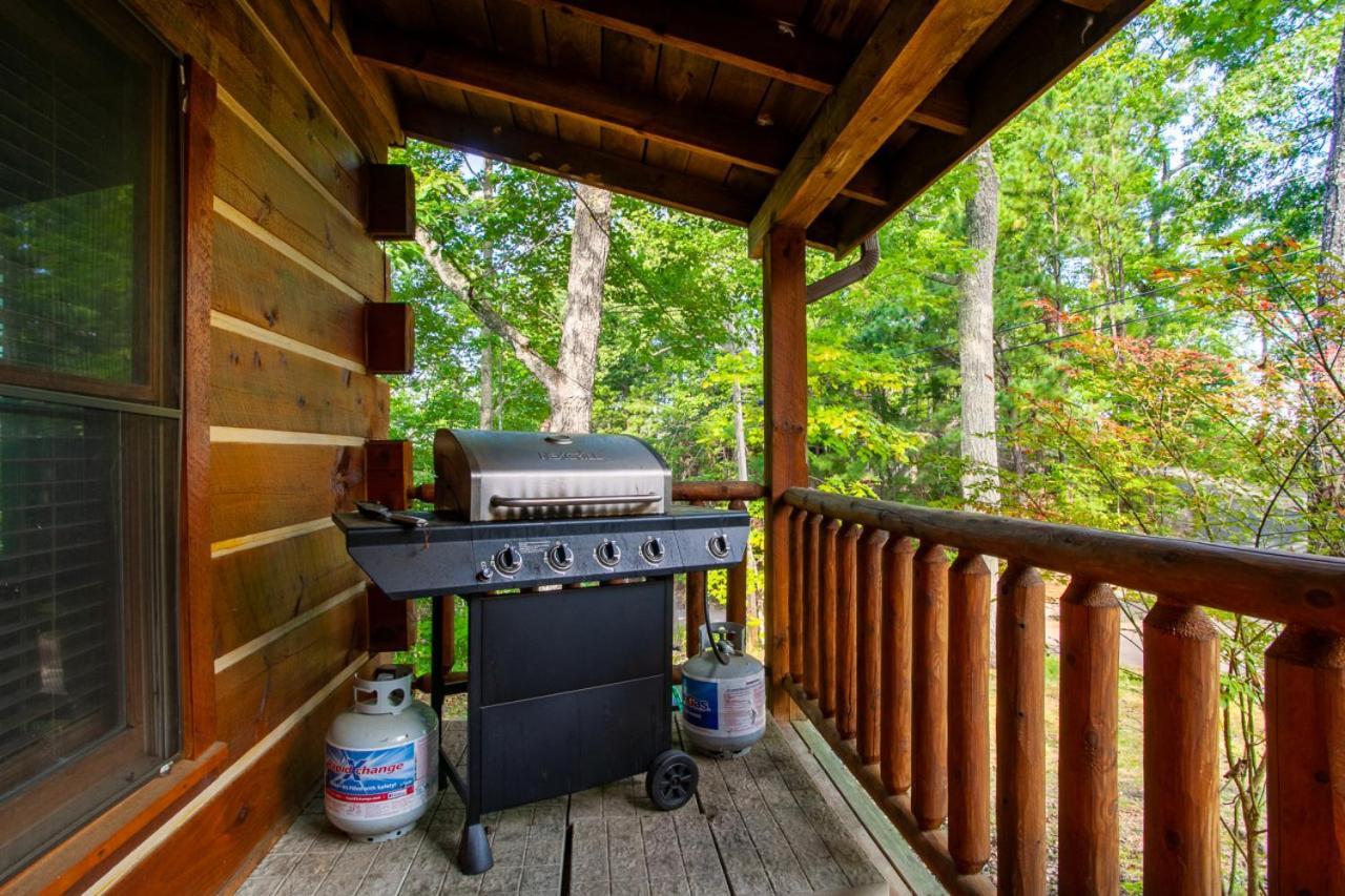 Holiday home Smoky Mountain Sunset Hot Tub Grill And Game *