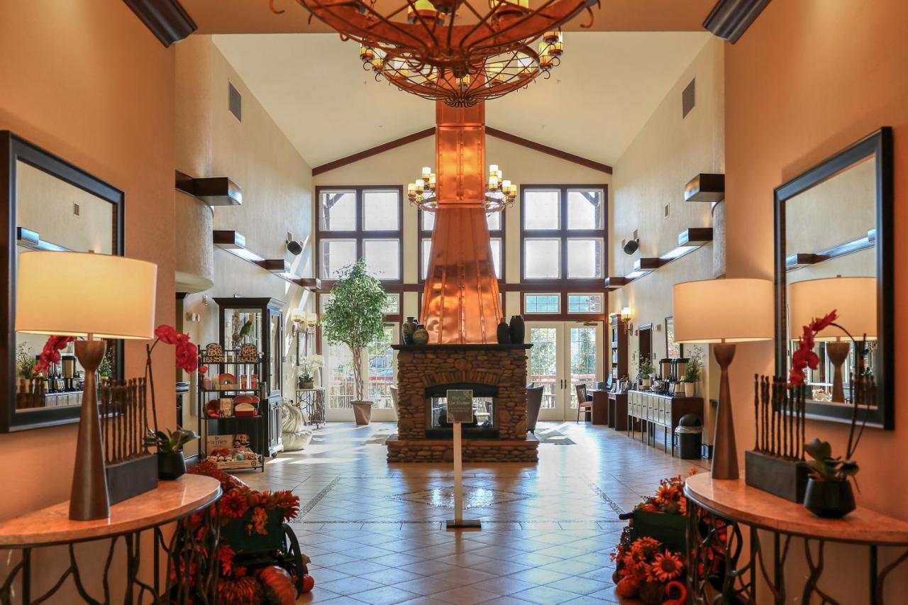 Riverstone & 4* Pigeon Forge