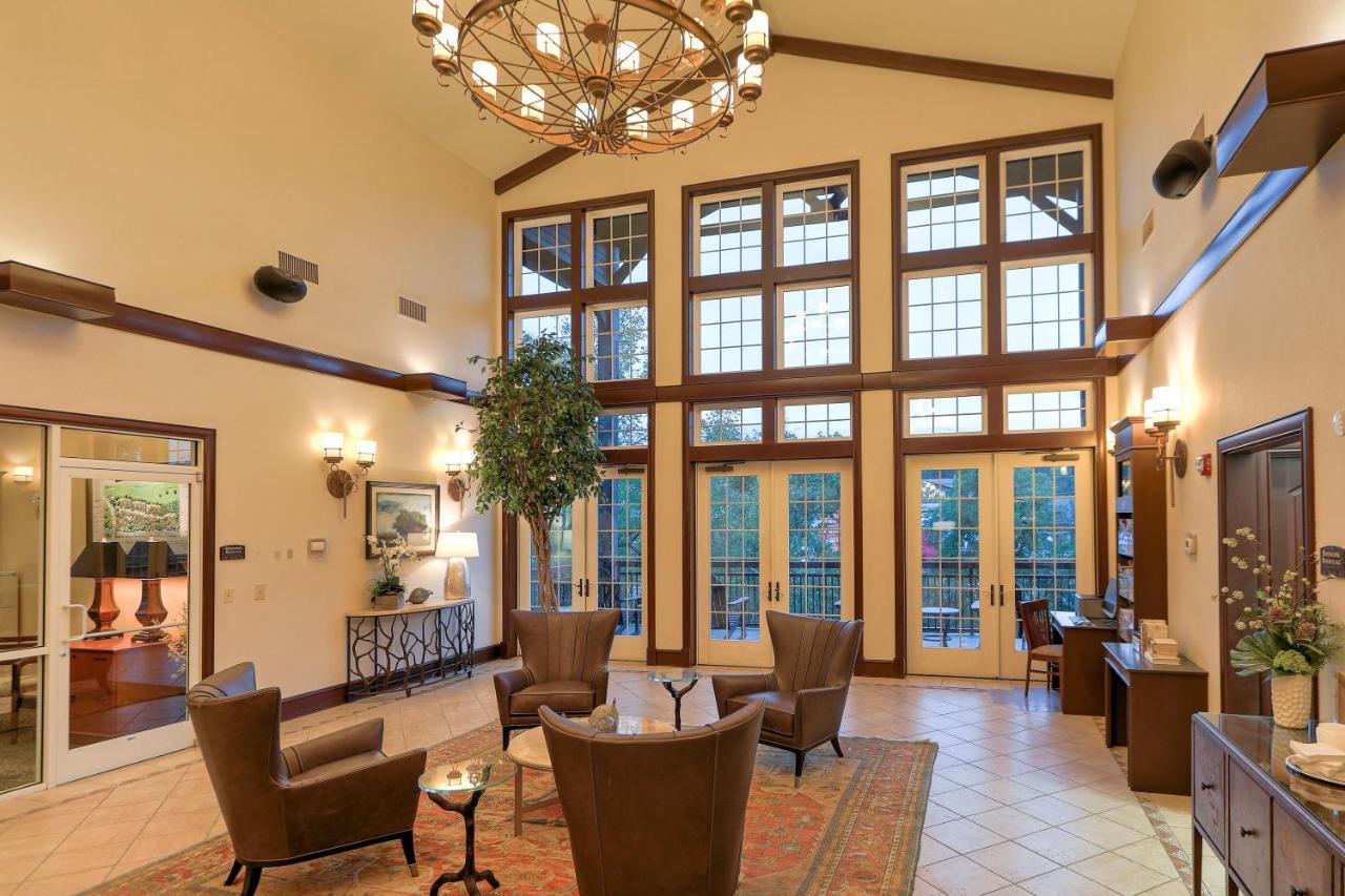 Riverstone &