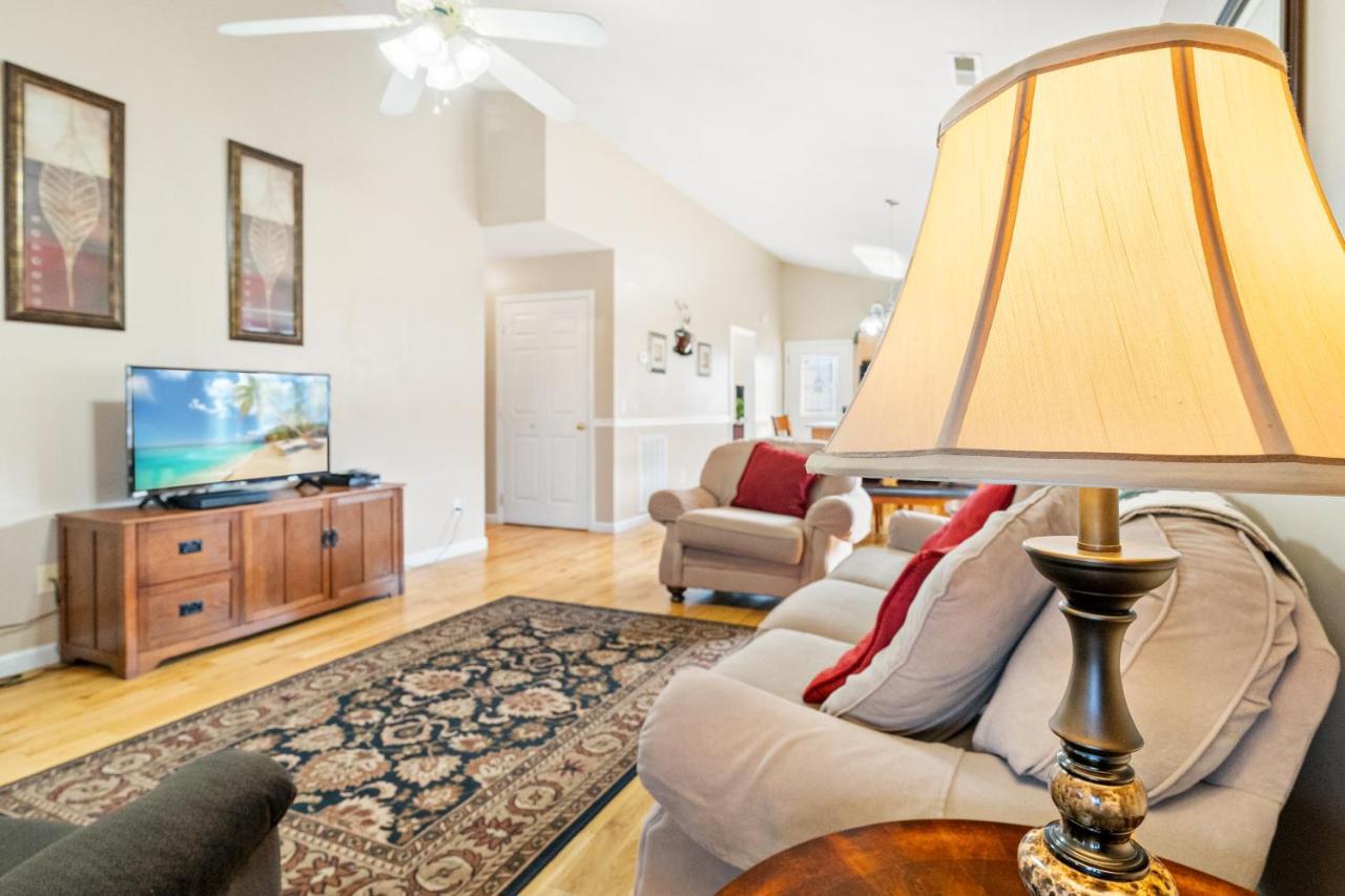 Rest Assured, Wifi, 1089 Free Tickets Each Paid Day, Dollywood And Holiday home Pigeon Forge