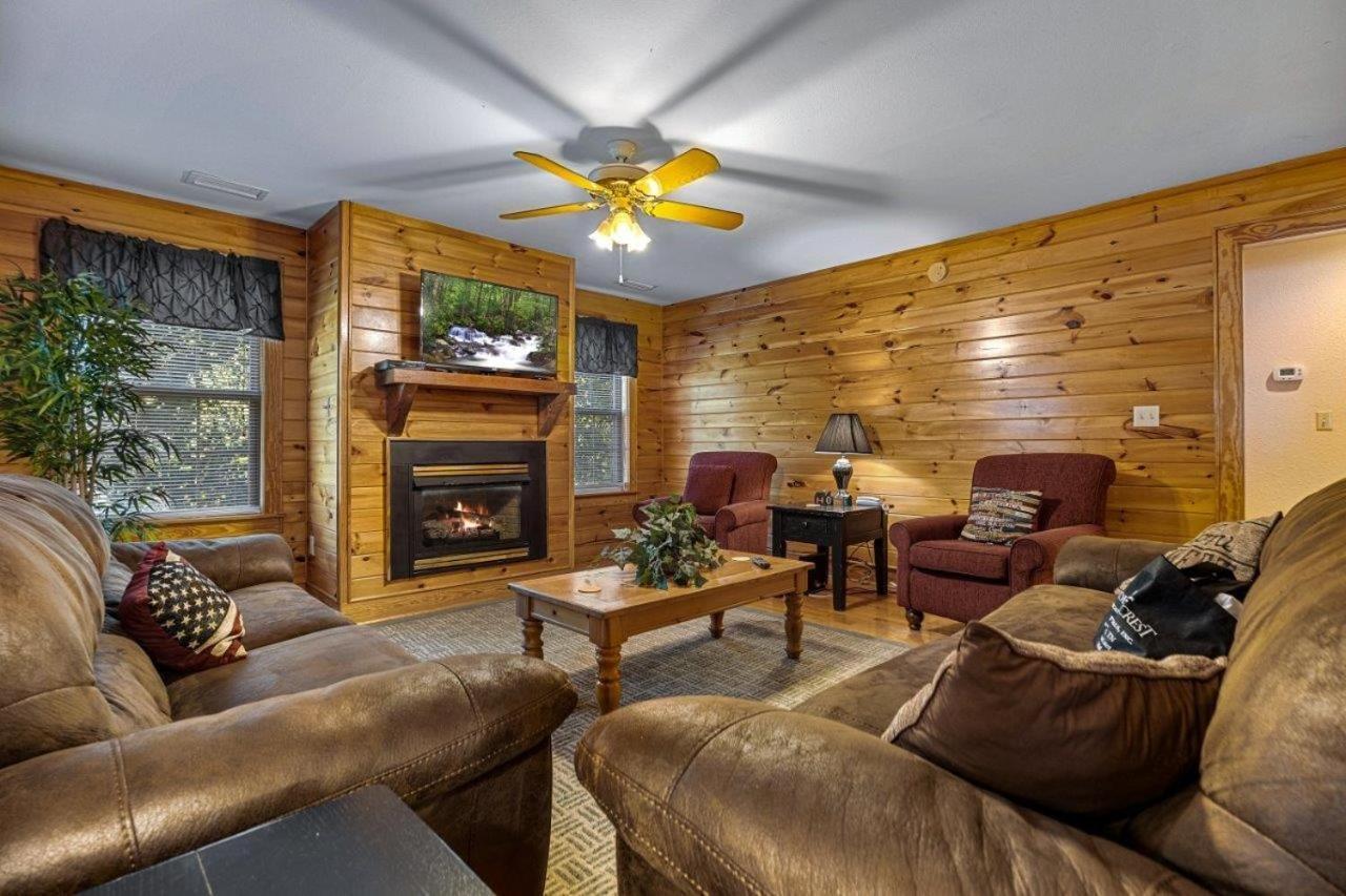 Apartment Poplar Point Unit 12c