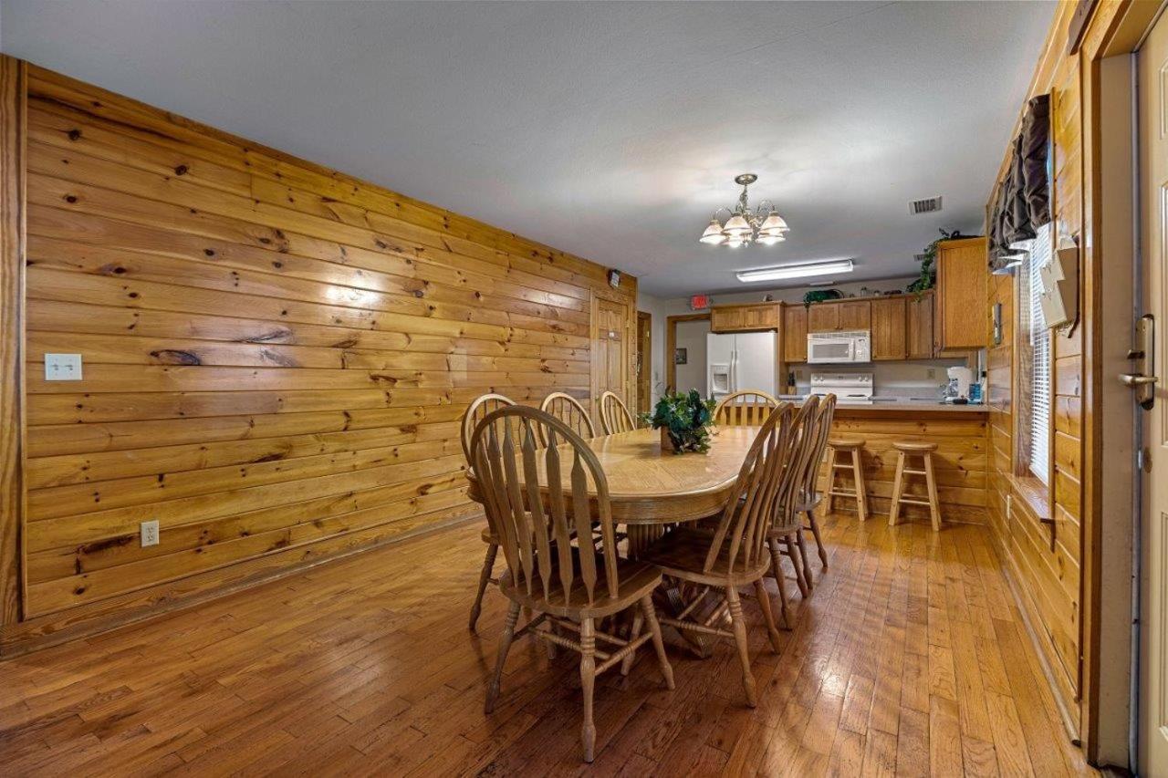 Apartment Poplar Point Unit 12c
