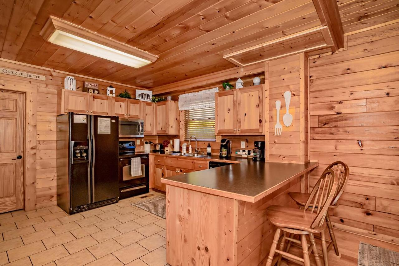 *family Friendly Near Dollywood! Holiday home *