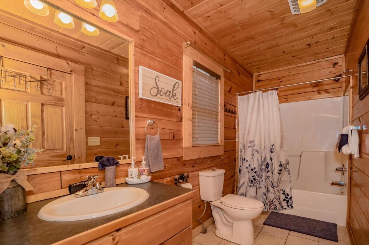 *family Friendly Near Dollywood! *