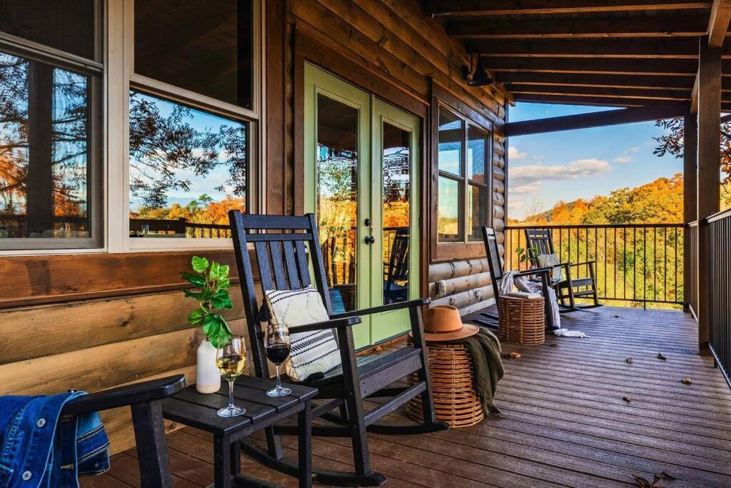 Holiday home New Discount, Private Pool, Fire Pit, Theater, Hot Tub Pigeon Forge