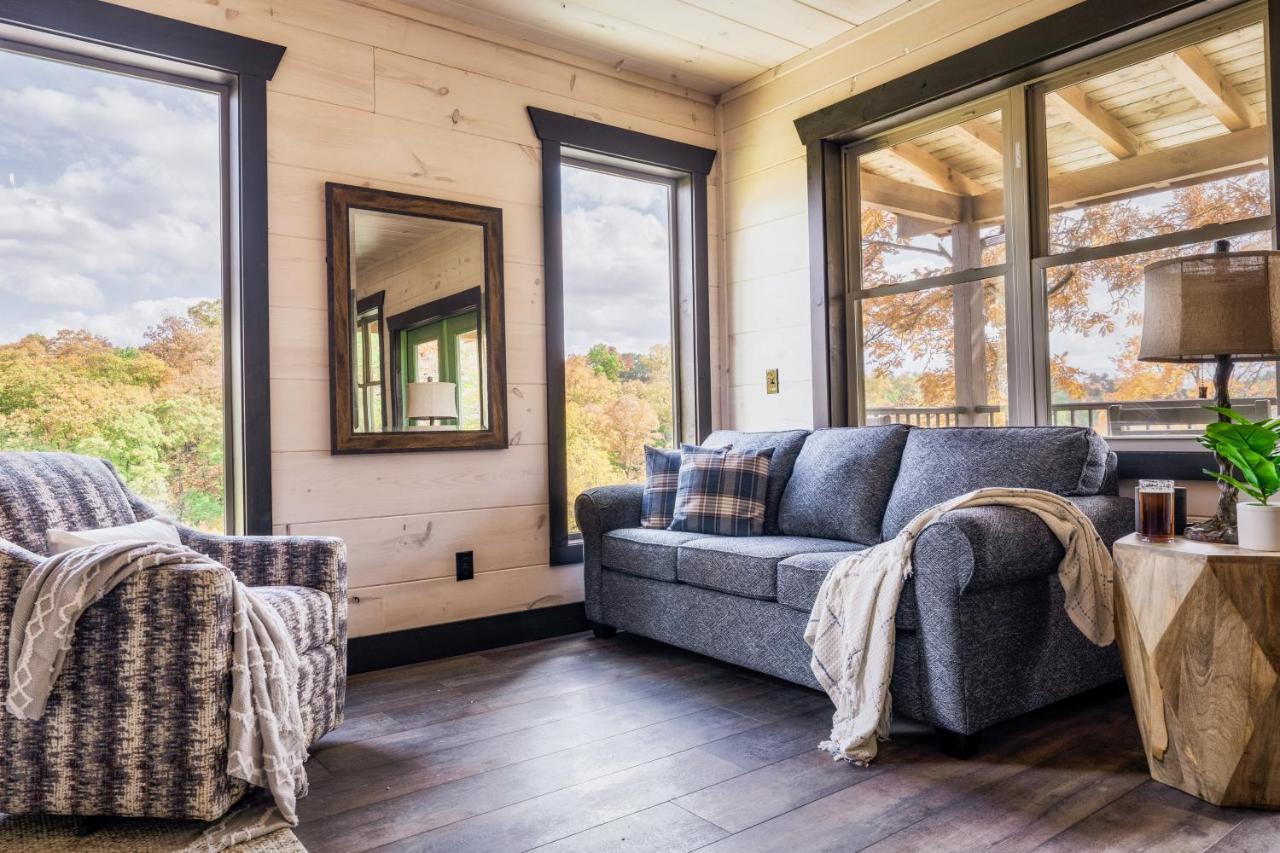 New Discount, Private Pool, Fire Pit, Theater, Hot Tub Holiday home