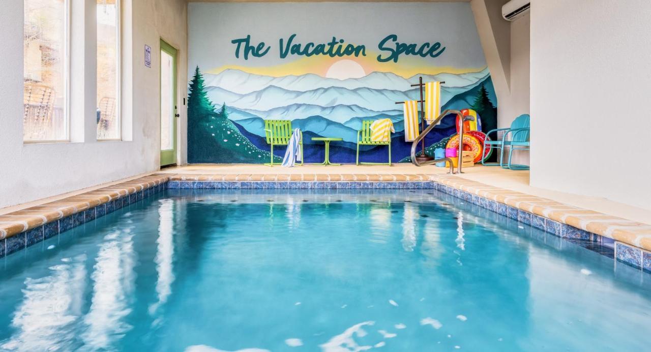 New Discount, Private Pool, Fire Pit, Theater, Hot Tub Holiday home *