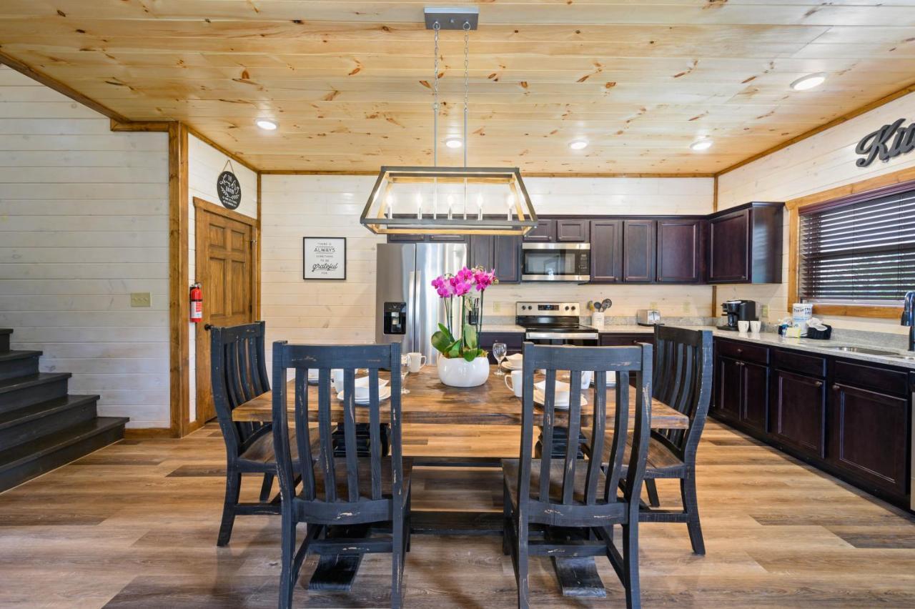 Osprey Nest Modern New Pigeon Forge