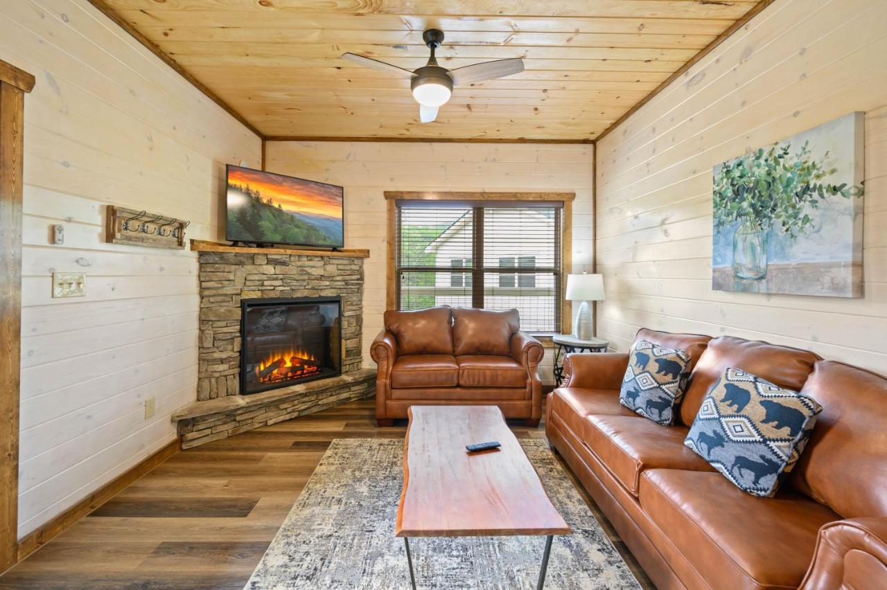 Holiday home Osprey Nest Modern New Pigeon Forge