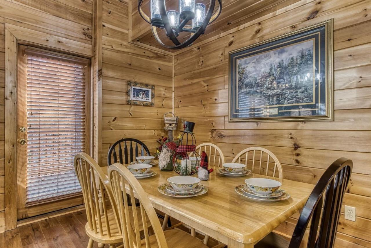 Er316- Black Bear Hideaway Great Location- Close To Town *