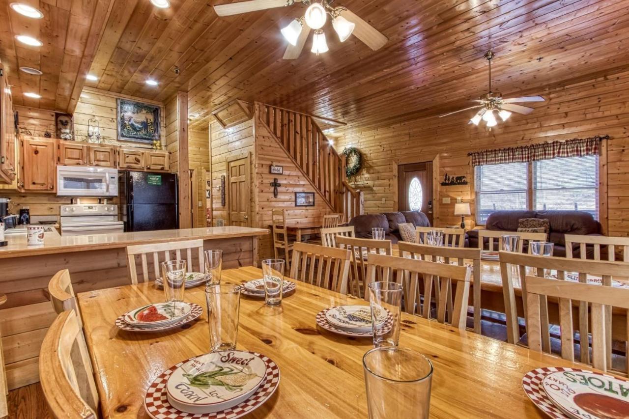 Er305- Bear Right Inn- Great Location- Close To Town Pigeon Forge