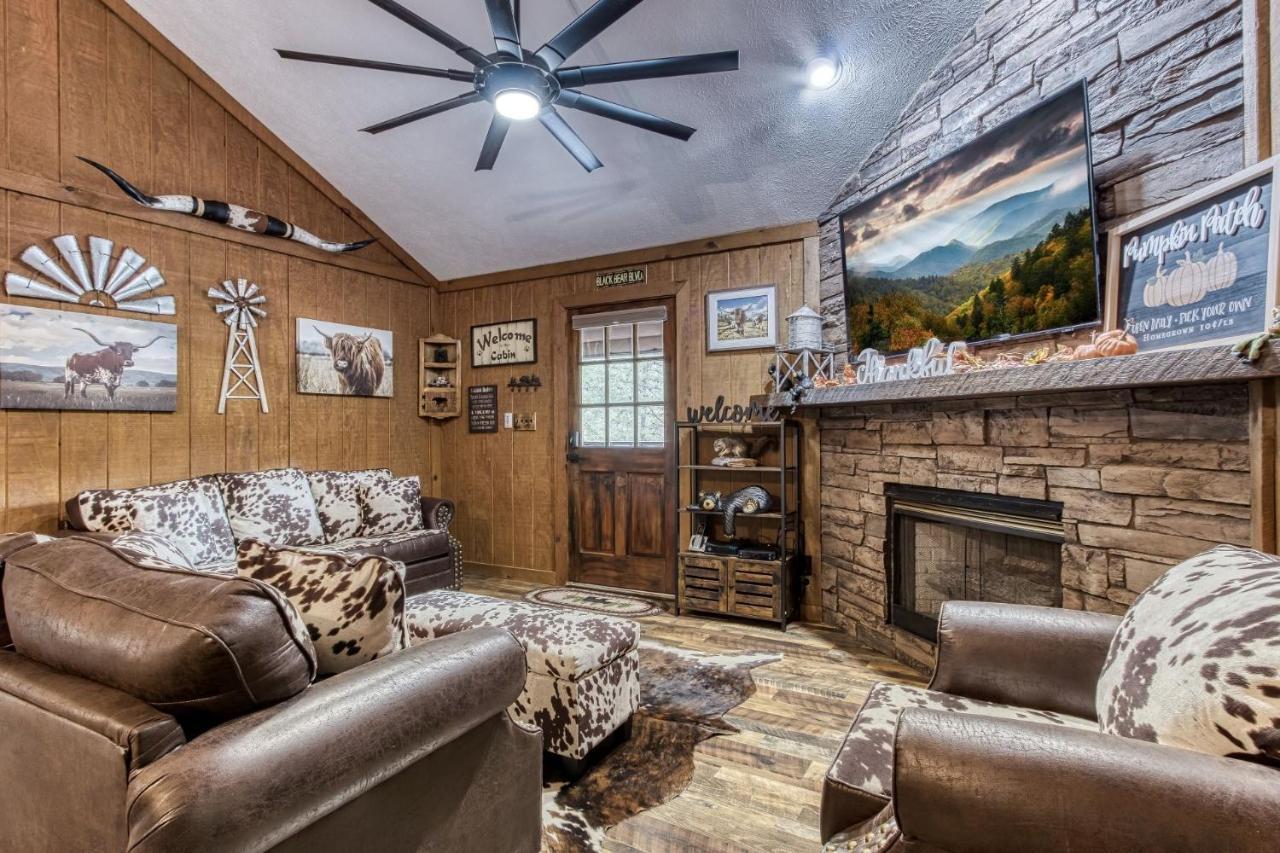 Er26 - Sasquatch - Great Location! Close To Town Pool! Holiday home Pigeon Forge