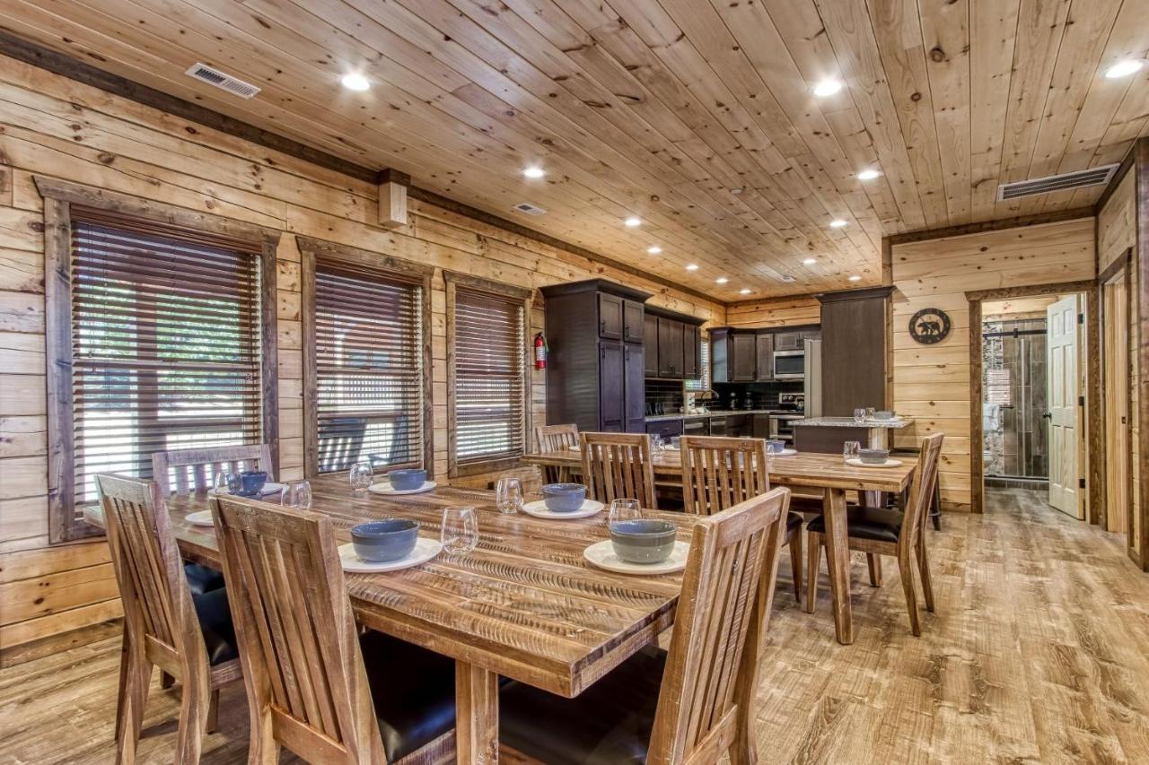 Ern840 - Splashin' - Brand New With Indoor Pool! Great Location! *