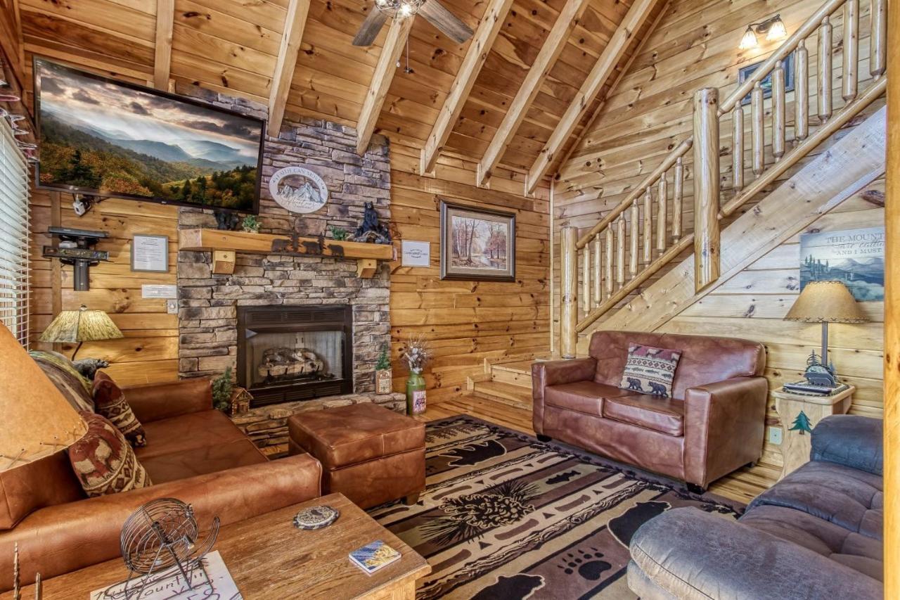 Majestic Mountain View - Great Location! - Convenient To Everything! * Pigeon Forge