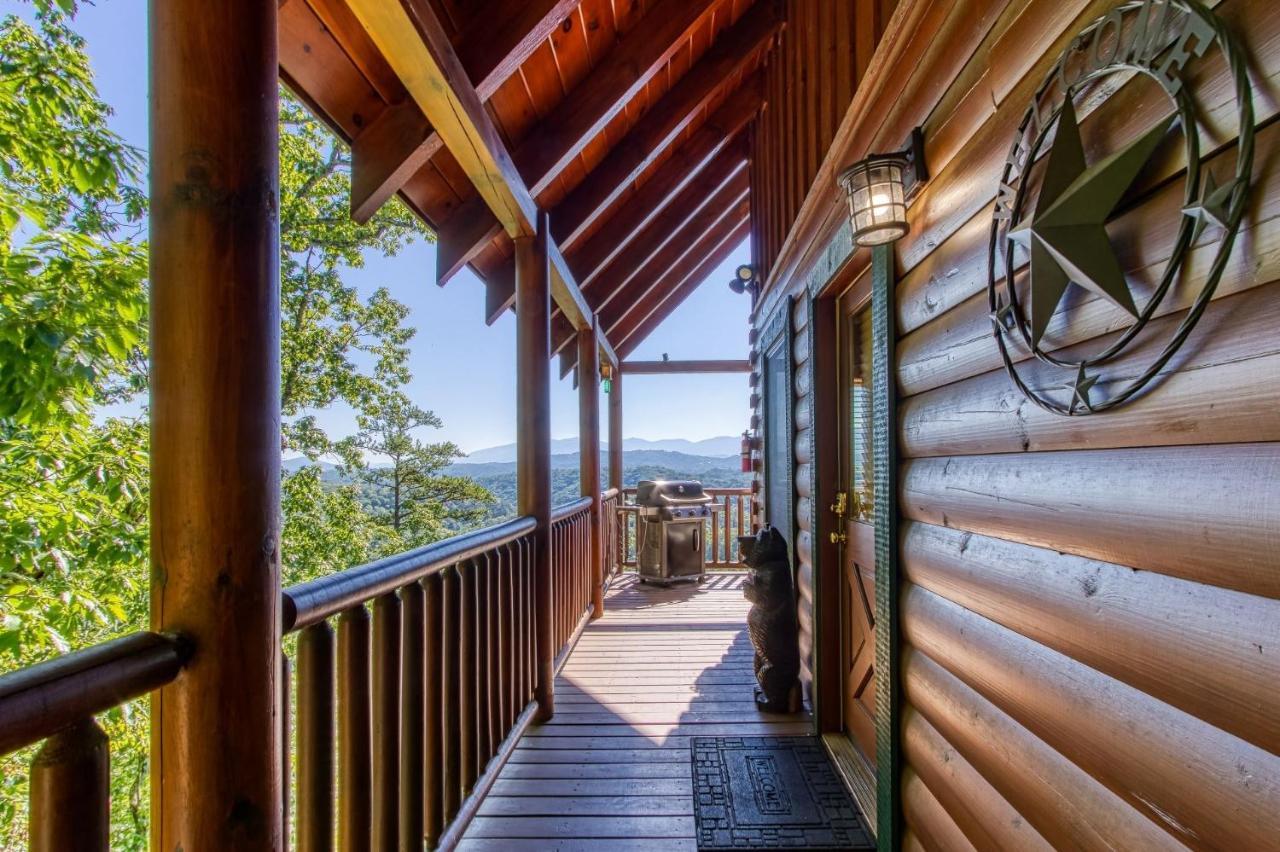 Majestic Mountain View - Great Location! - Convenient To Everything! * Pigeon Forge