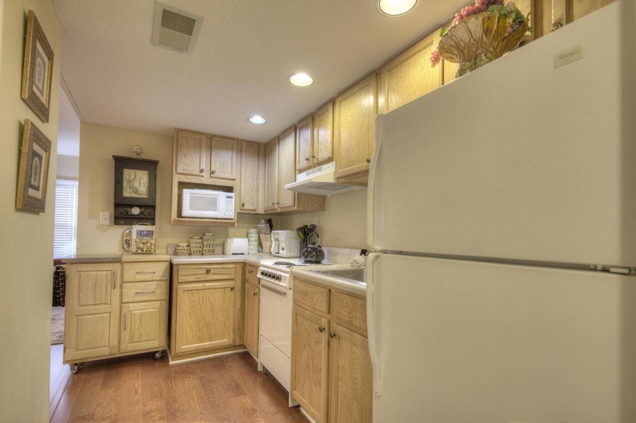 Colonial Crest 107 - Great Location! - Walk To Town! Apartment *