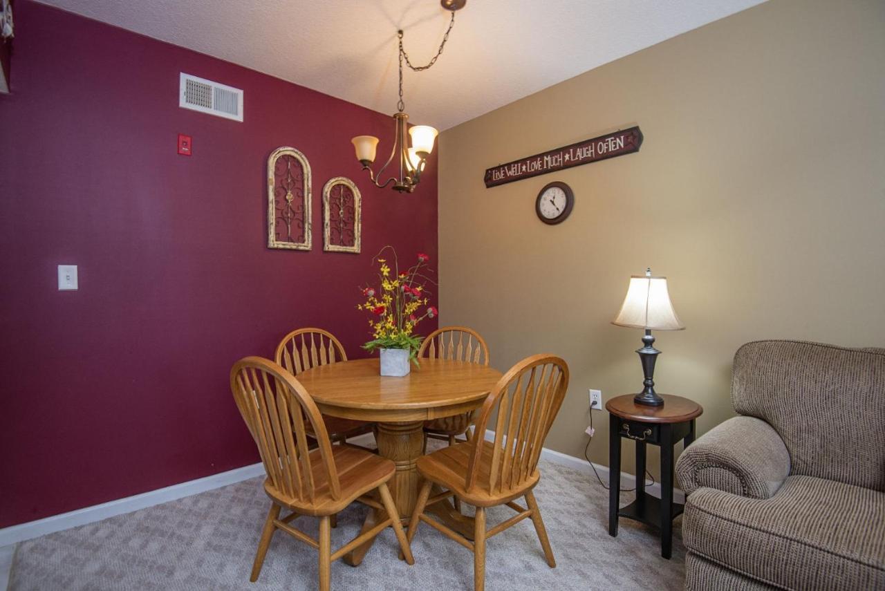 Apartment Colonial Crest 112 - Great Location! - Walk To Town! *