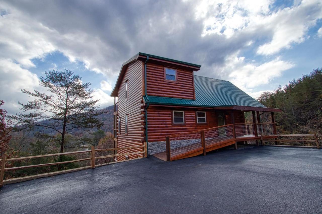 Holiday home Ern805- Bearly Believe It! - Great Location! Close To Town And The Action! *