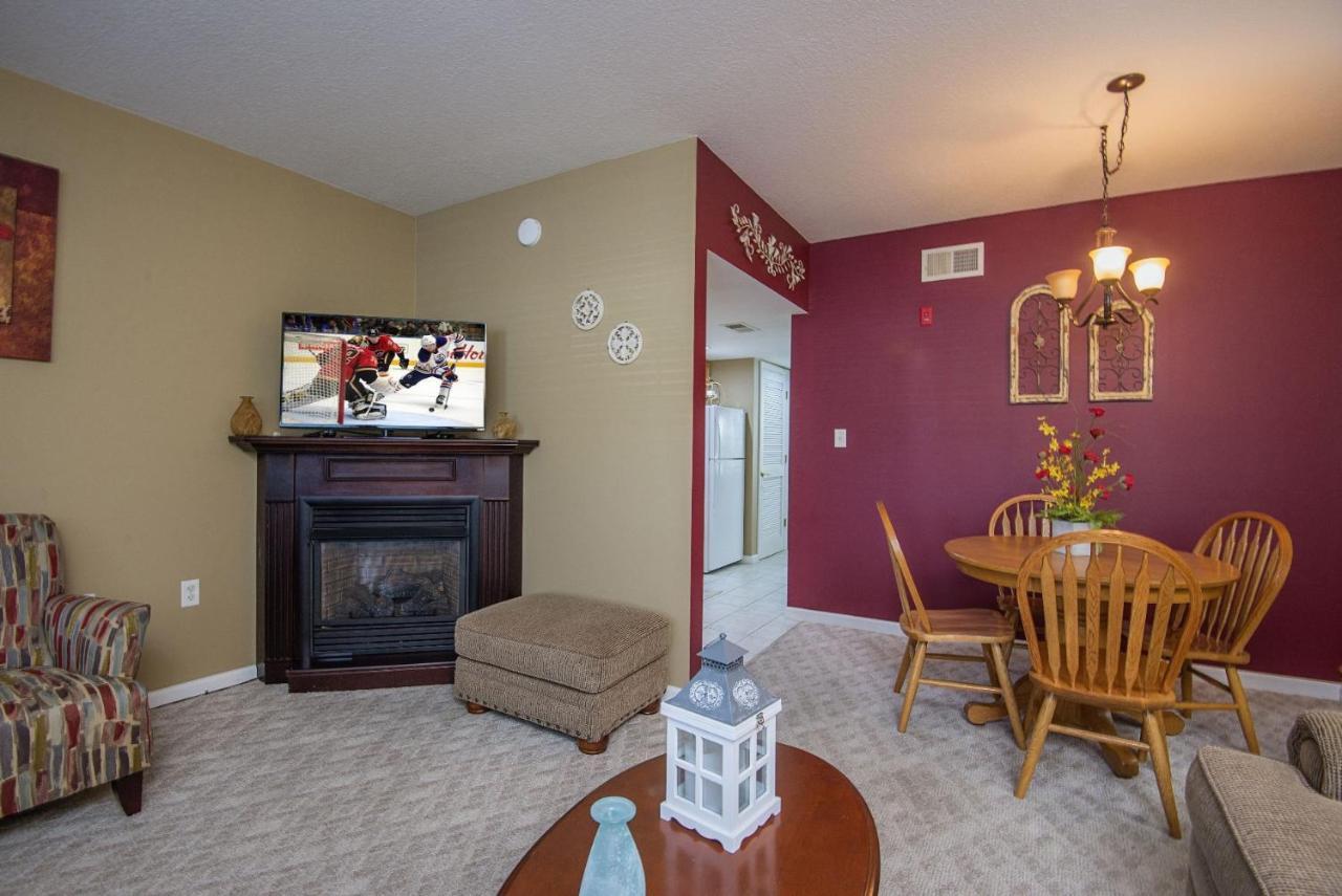 Apartment Colonial Crest 112 - Great Location! - Walk To Town! *