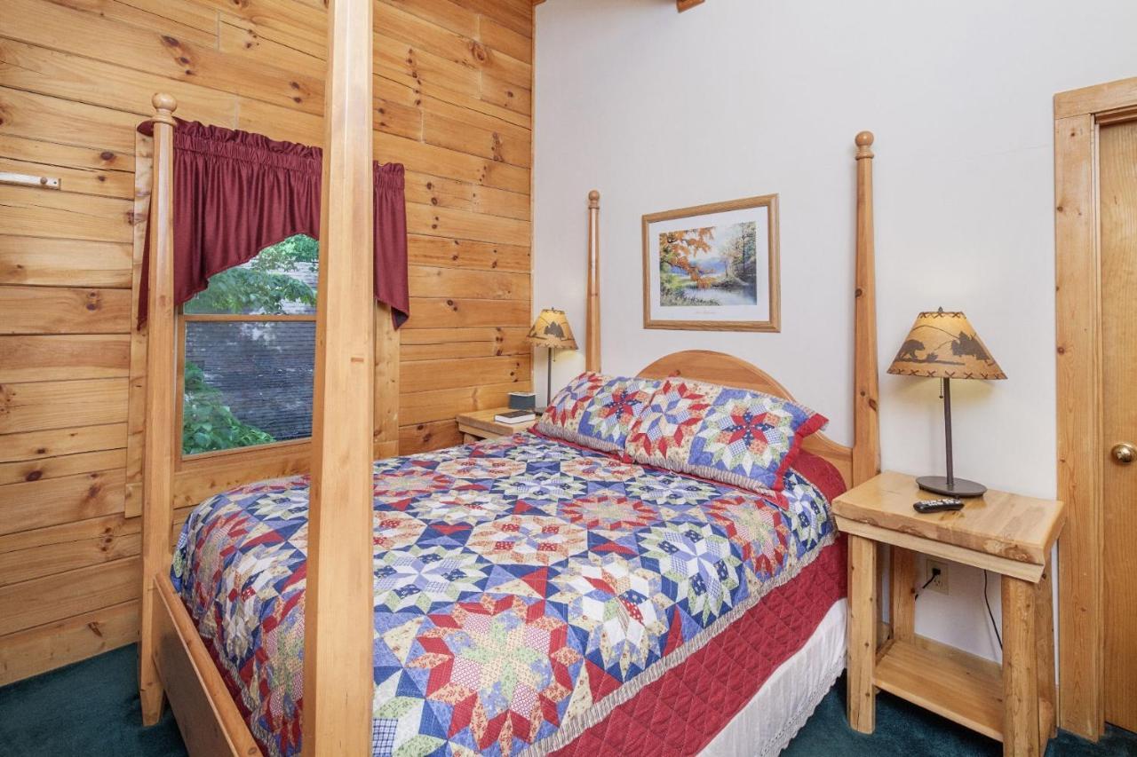Er65 - Eagles Point - Great Location, Close To The Action! Pigeon Forge