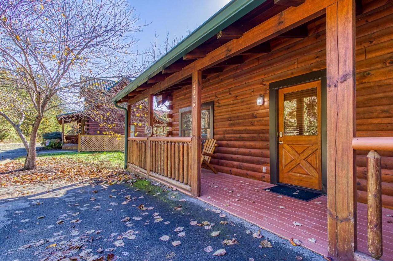 Ern832 - Lakeside Hideaway - Great Location! Close To The Action! Holiday home Pigeon Forge