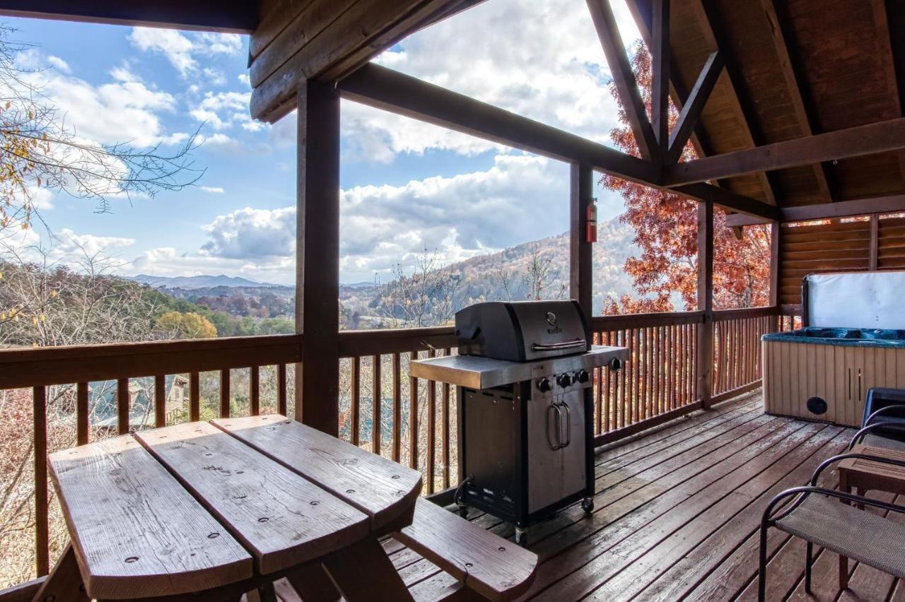 Ern859 - Absolute Paradise - Great Location! Close To The Action!