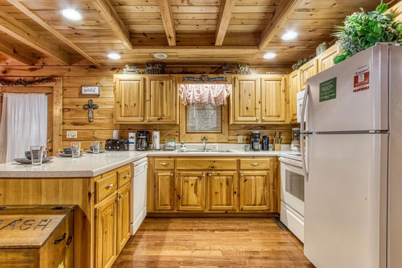 Er312- Bear Mountain Memories- Great Location- Close To Town