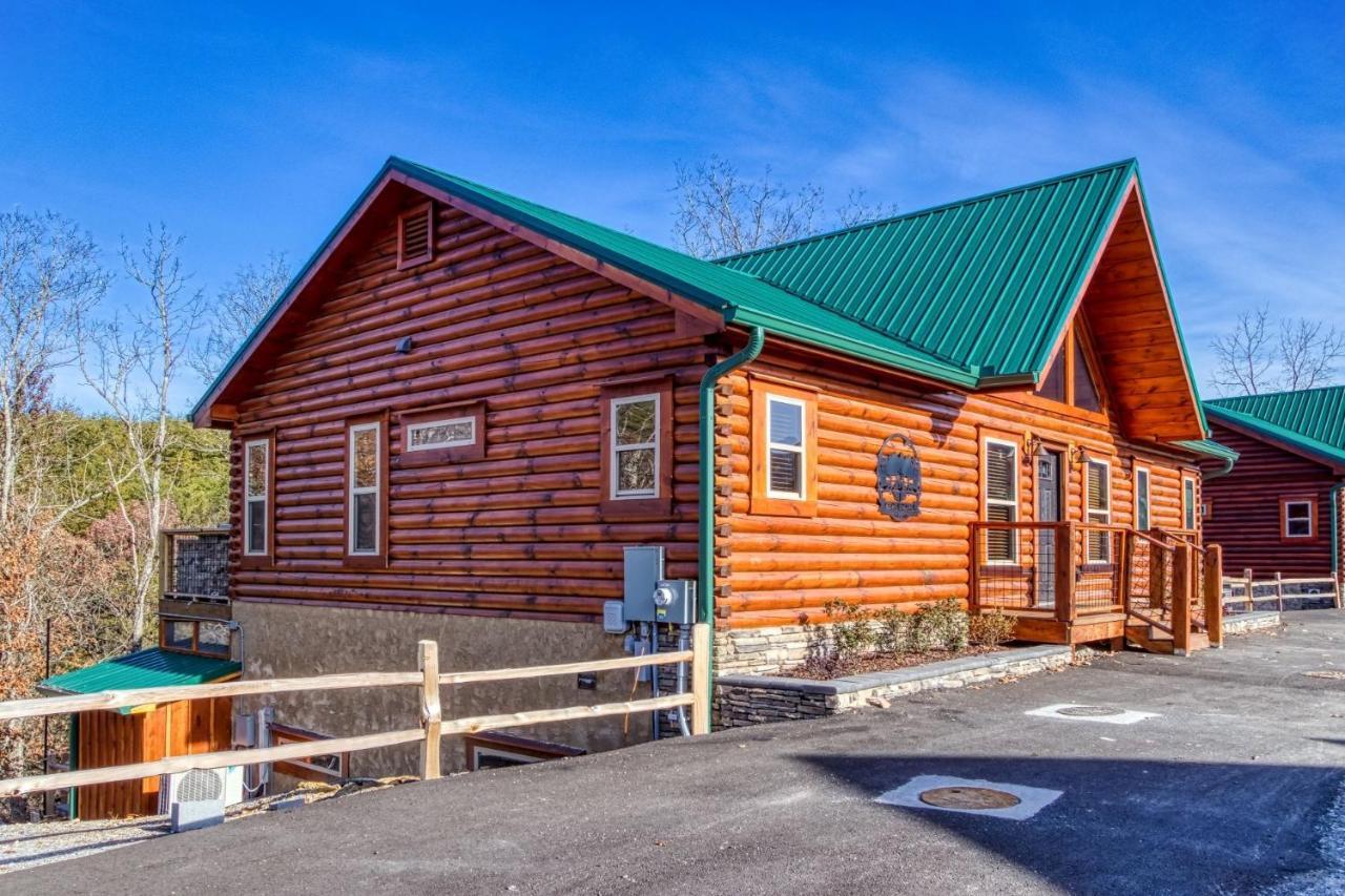 Holiday home Ern823 - Eagle Falls - Great Location With Private Heated Indoor Pool! Close To Town! *