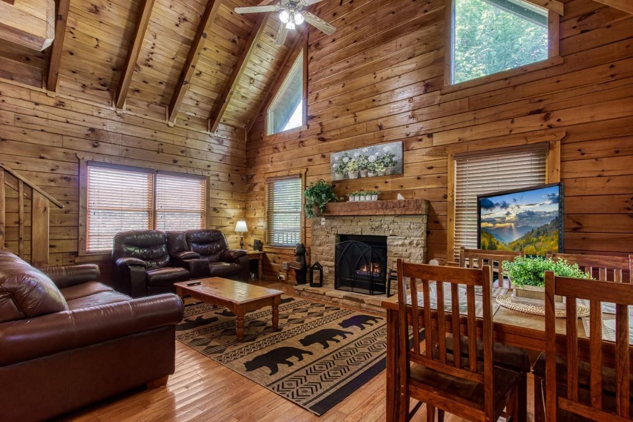 Holiday home Er5 - Log Heaven - Great Location! Close To The Action! *
