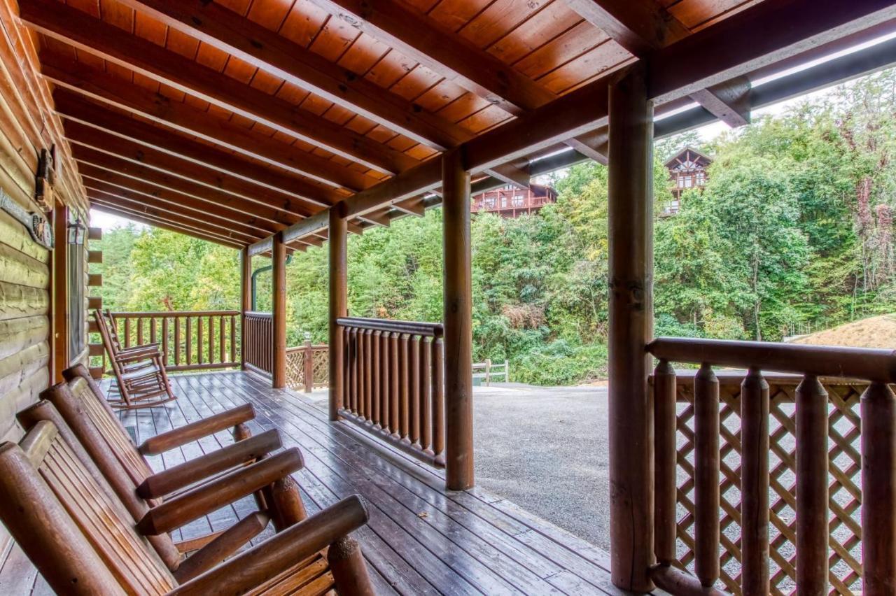 Ern807 - Black Bearry Ridge - Great Location! Close To The Action!