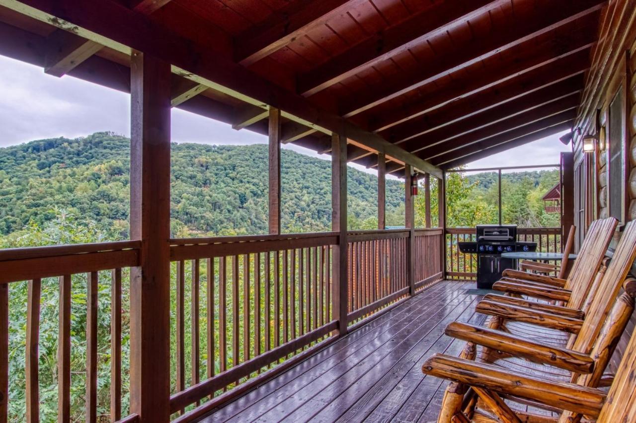 Ern807 - Black Bearry Ridge - Great Location! Close To The Action!